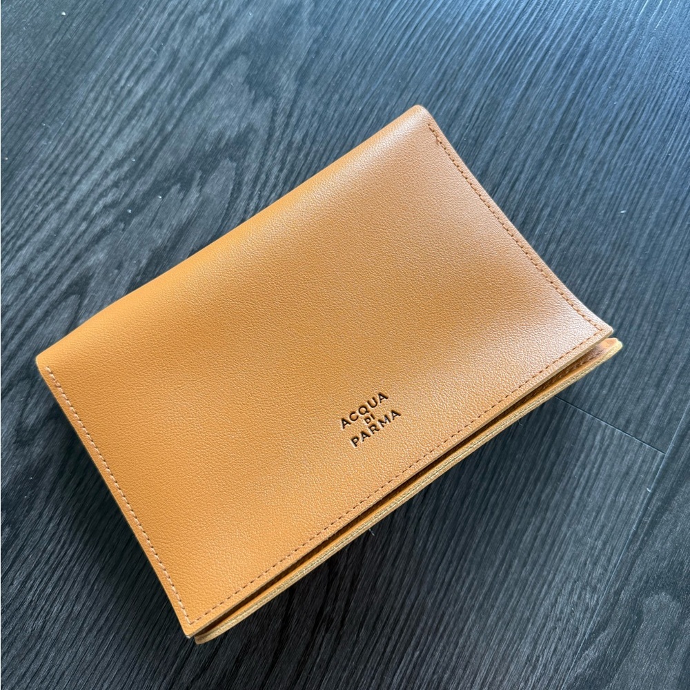 Acqua di Parma Cosmetic Bag | Etihad Airways Business Class